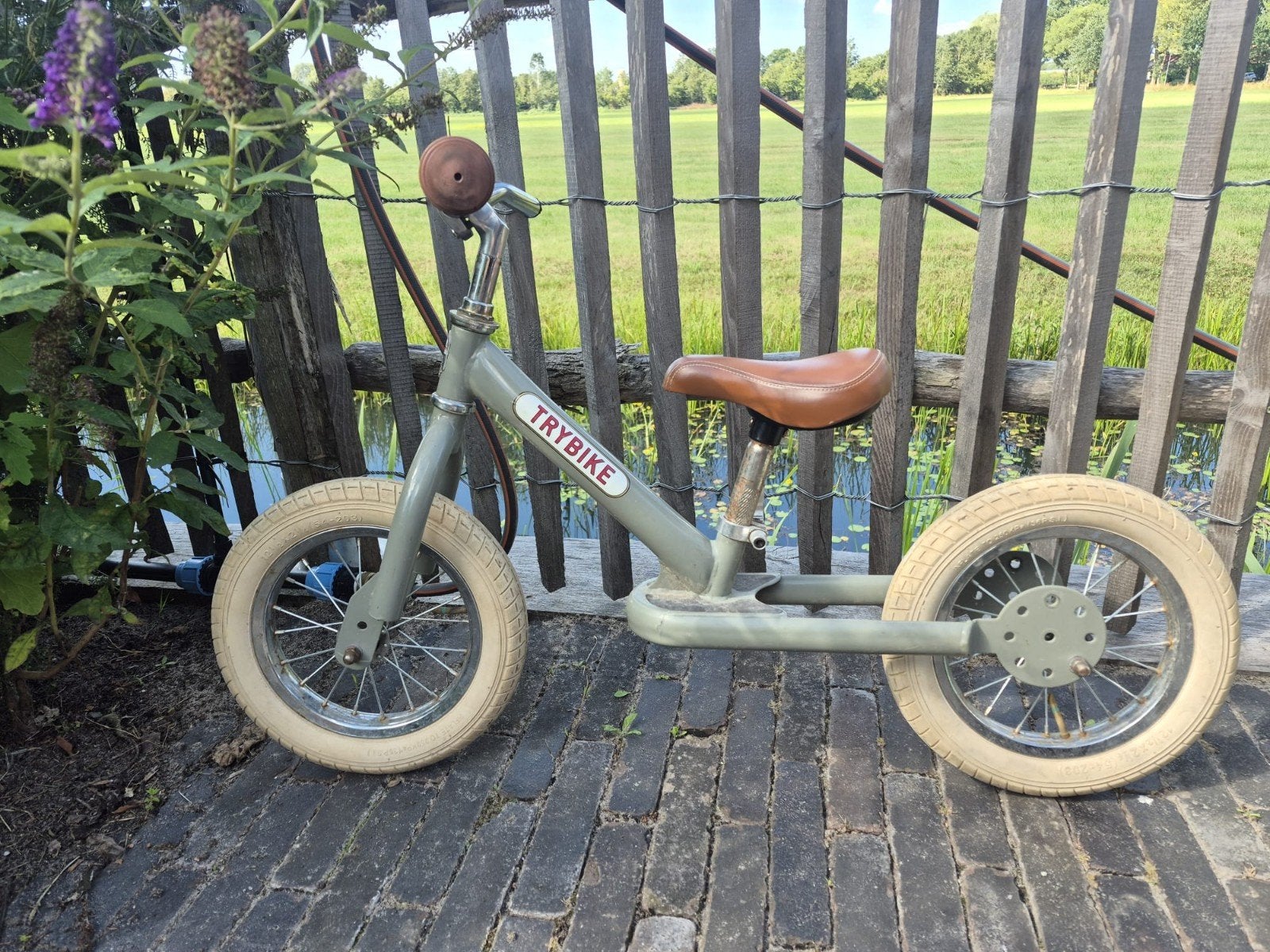 Trybike loopfiets met extra velgen, Ophalen, Gebruikt, Loopfiets