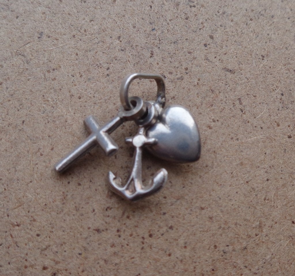 zilveren vintage bedel hoop, geloof, liefde [298], Sieraden, Tassen en Uiterlijk, Bedels, Overige merken, Verzenden, Zo goed als nieuw