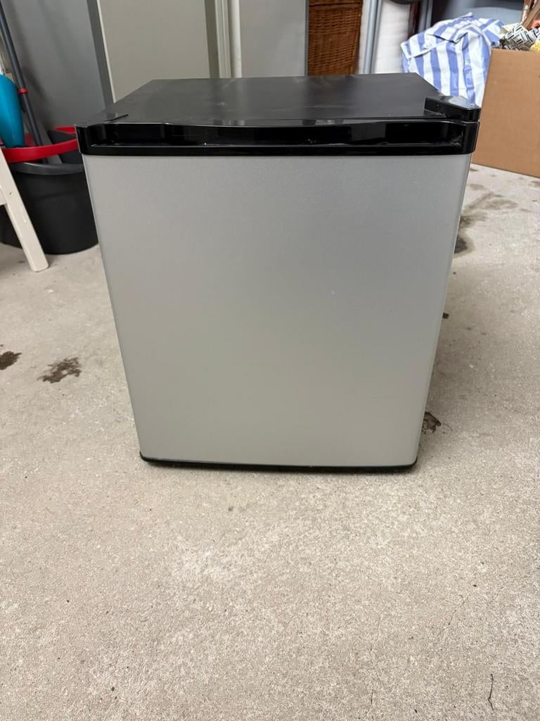 Candor CR-40A Thermo-elektrische Koelkast - Stil & Compact, Ophalen, Minder dan 75 liter, Zonder vriesvak, Gebruikt