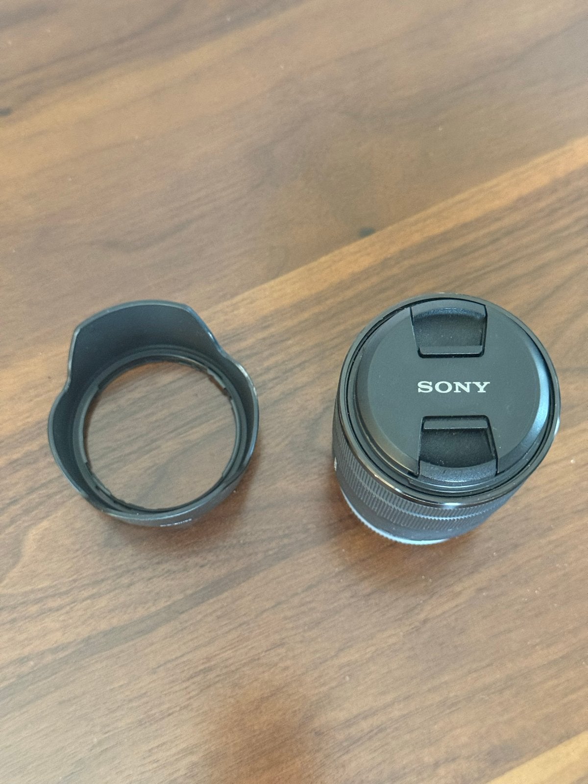 Sony E 18-135mm f/3.5-5.6 OSS Lens, Audio, Tv en Foto, Ophalen of Verzenden, Zo goed als nieuw, Standaardlens, Zoom