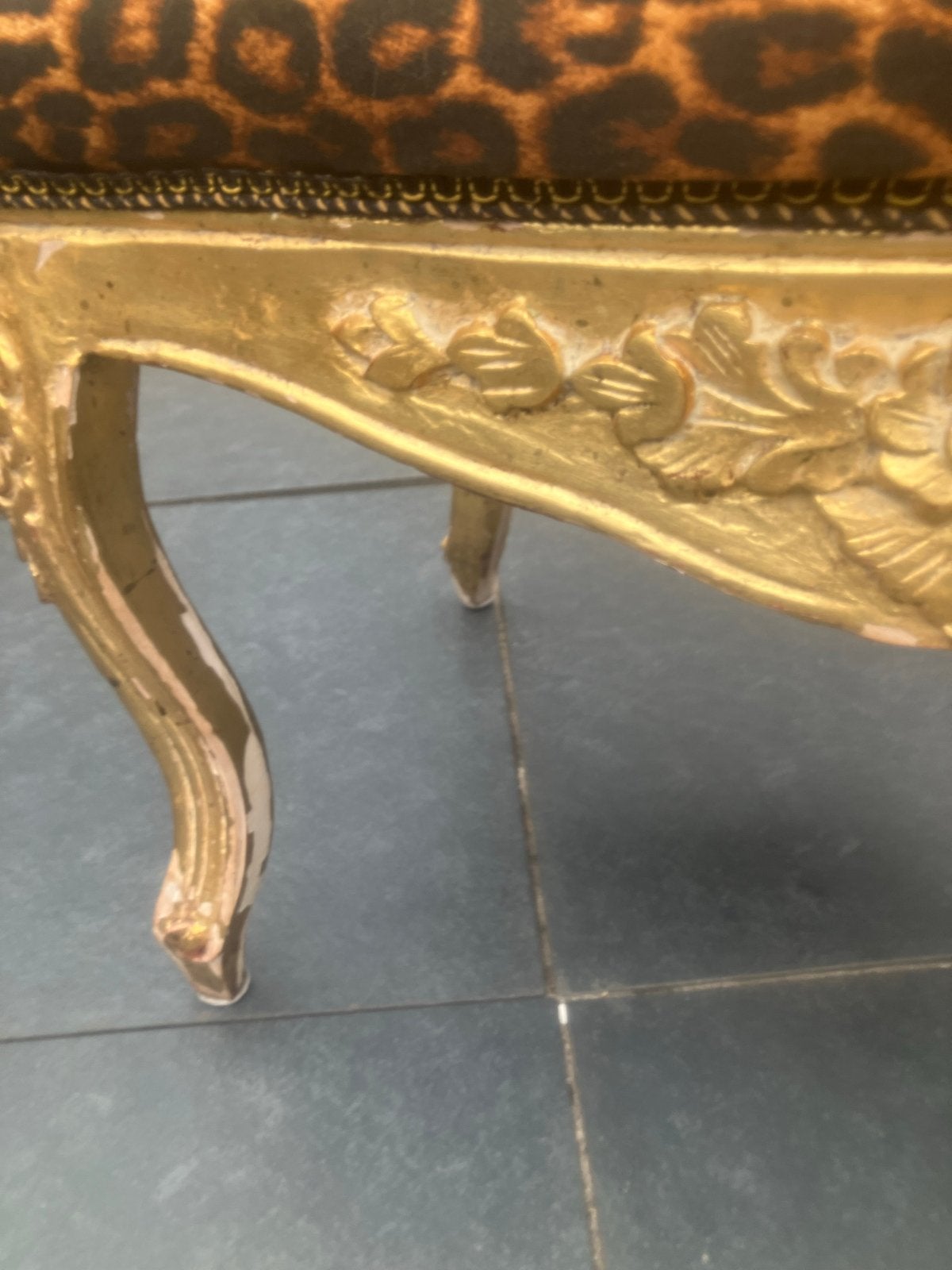 Vintage krukje met luipaardprint en gouden details, Ophalen