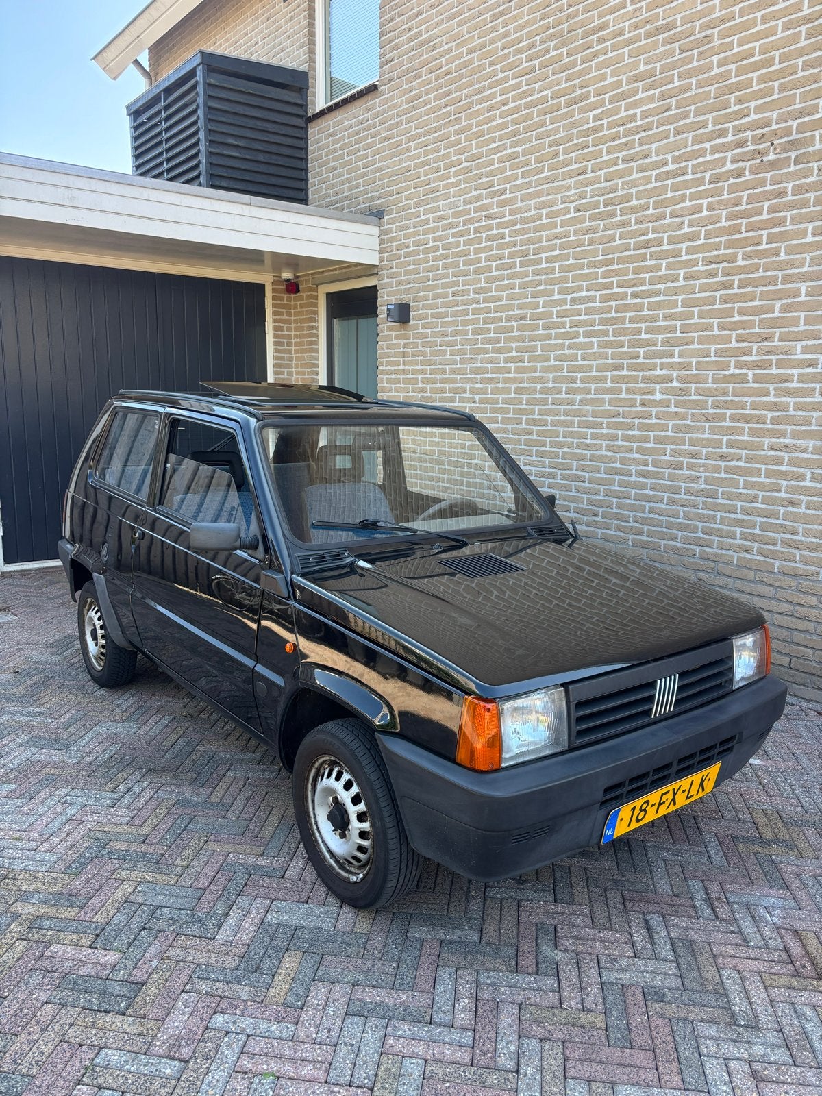 Fiat Panda 141, Voorwielaandrijving, 899 cc, Zwart, Handgeschakeld