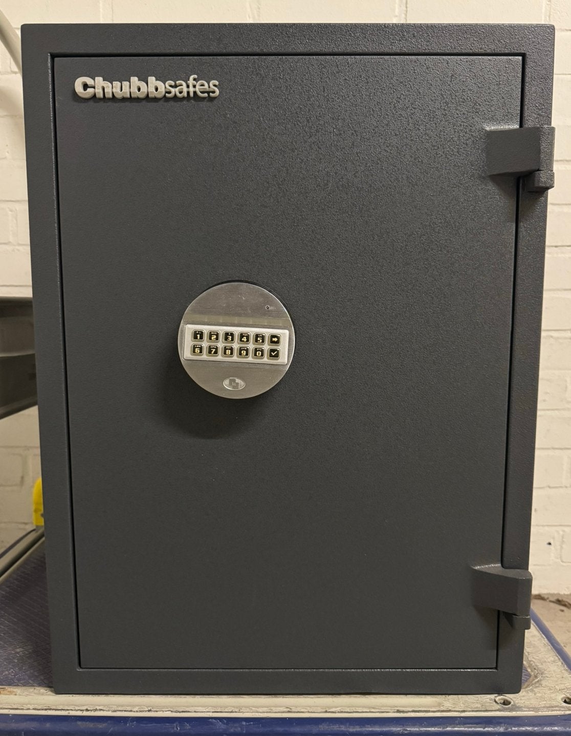 Zeer degelijke Chubbsafes kluis brandkast NIEUW (€1300), Ophalen, Nieuw, Brandkast