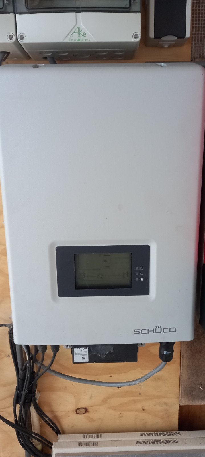 Schüco zonnepanelen met omvormer - Compleet systeem, Doe-het-zelf en Verbouw, Ophalen of Verzenden, Gebruikt, Compleet systeem