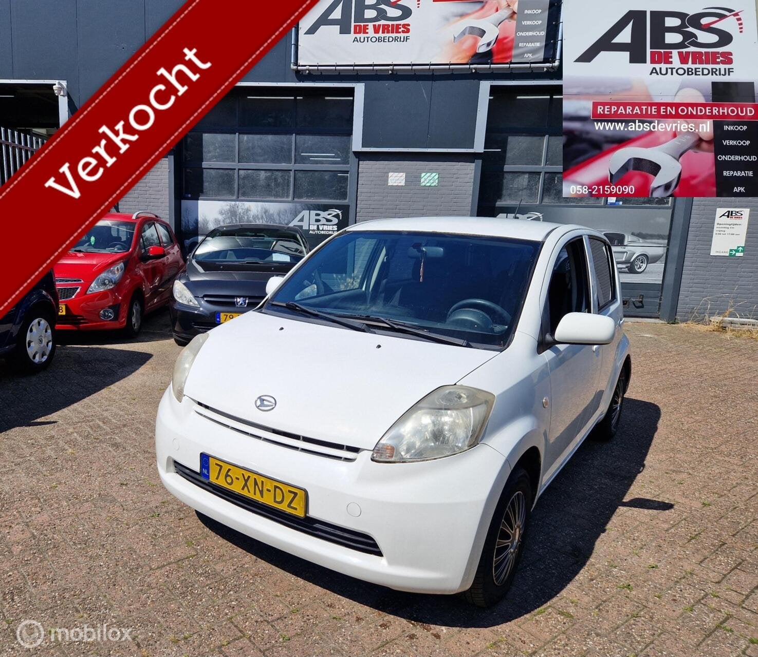 Daihatsu Sirion 2 1.0-12V Premium AIRCO APK JULI 2027, Auto's, Voorwielaandrijving, Gebruikt, Wit, Bedrijf