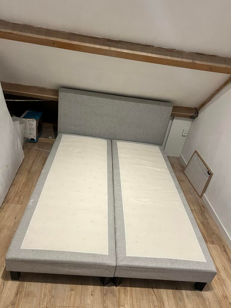 Boxspring (Goede kwaliteit) 158.5x208CM - Licht en makkelijk, Ophalen, Gebruikt, 210 cm, Tweepersoons