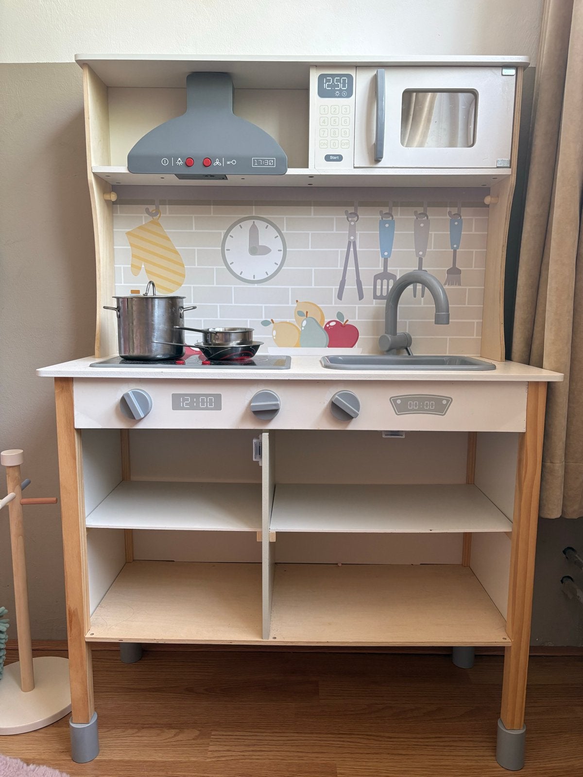 Houten speelkeuken met pannenset en accessoires, Ophalen, Zo goed als nieuw, Hout, Speelkeuken