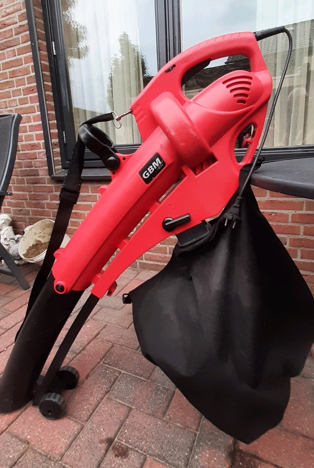 bladblazer  / zuiger 220 Volt, Ophalen, Gebruikt, Elektrisch