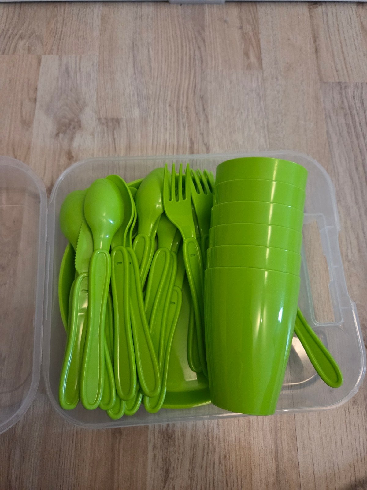 Plastic picknick set, Ophalen