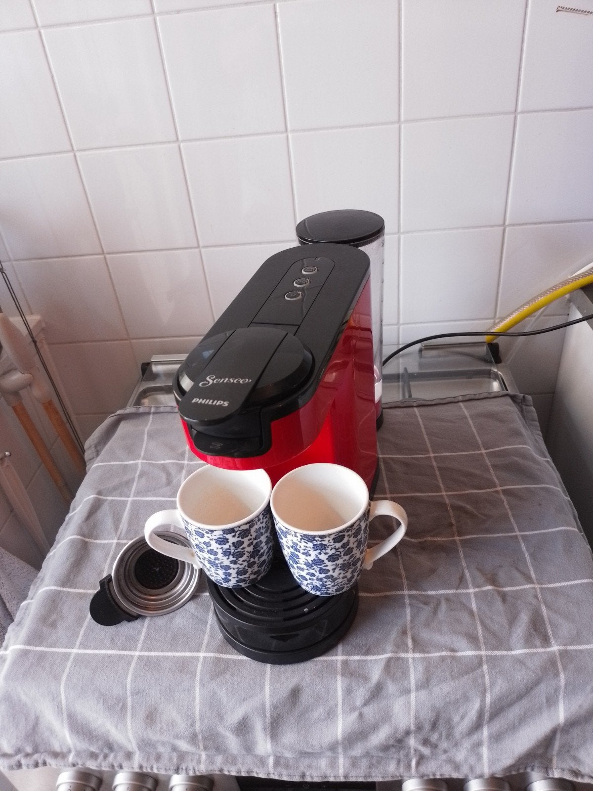 Goed werkend Senseo / Koffiezetapparaat, Ophalen, Afneembaar waterreservoir, Gebruikt, Koffiepads en cups
