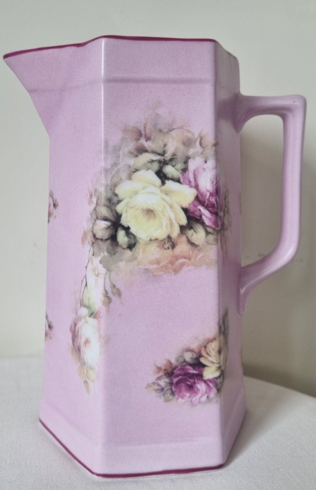 Art Nouveau-stijl  kan-vaas gedecoreerd met rozen van Meande, Antiek en Kunst, Ophalen of Verzenden