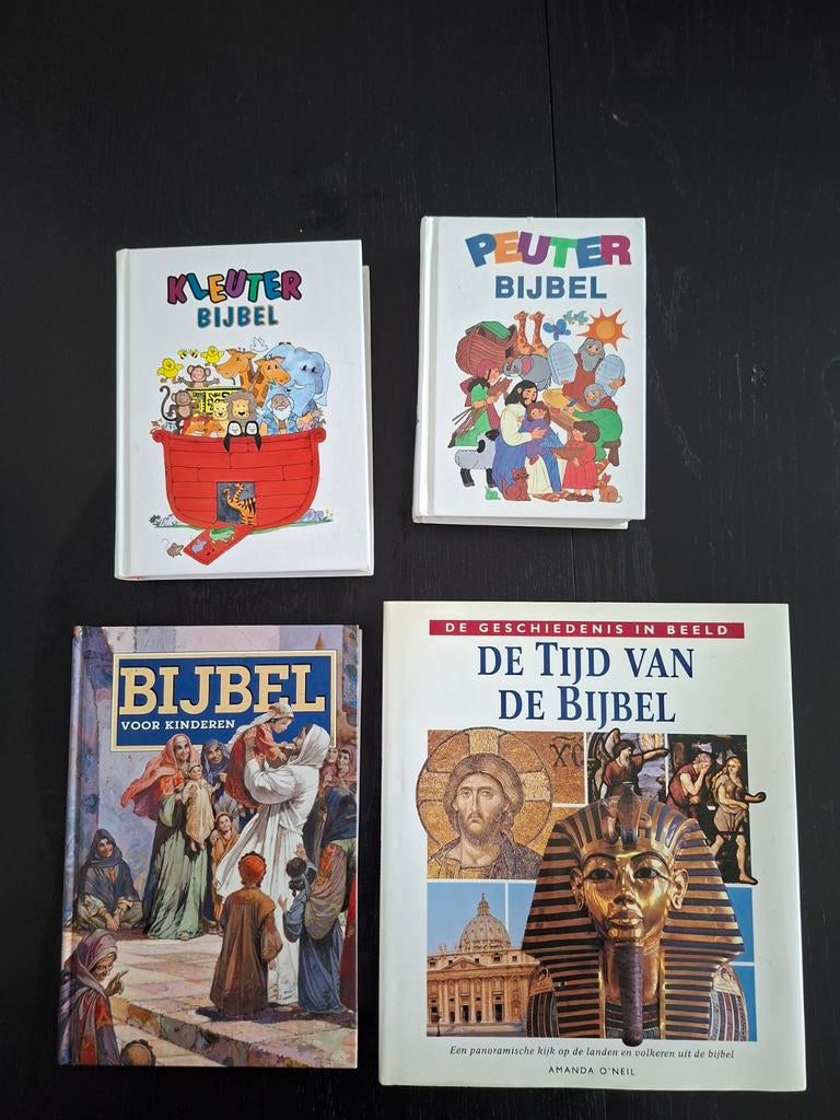 Kinderbijbels. In heel goede staat. € 4 per stuk., Ophalen of Verzenden, Zo goed als nieuw, Fictie algemeen
