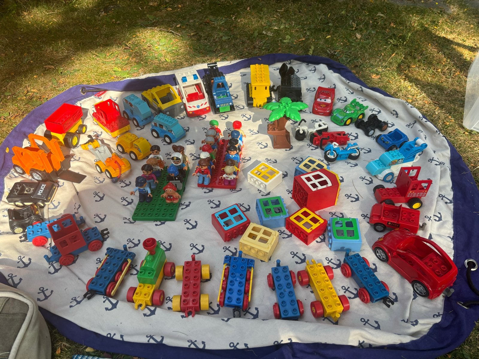 Grote partij Lego Duplo met auto's, dieren en veel blokjes, Ophalen, Gebruikt, Duplo, Inclusief accessoires