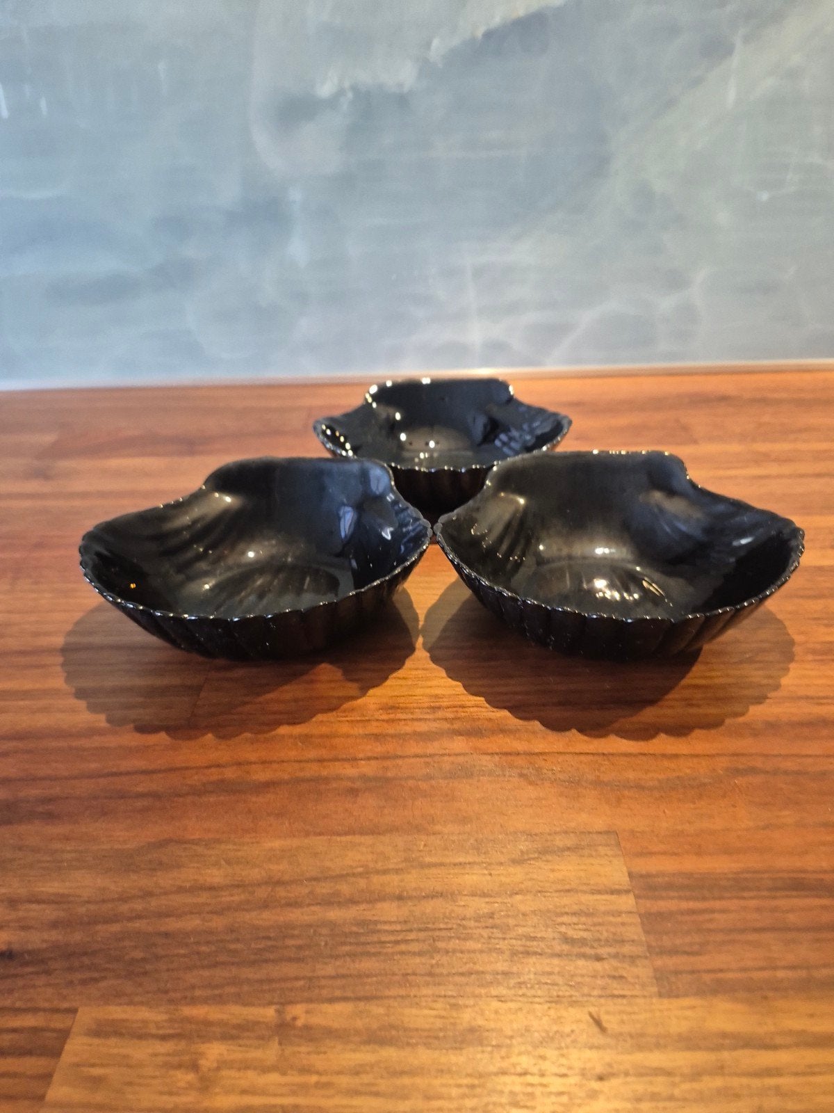 Set van 3 Vintage zwarte schelpvormige schaaltjes, Ophalen of Verzenden