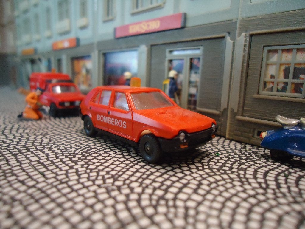 1:87 Seat ( Fiat ) Ritmo - Ibertren Bomberos / Brandweer, Ophalen of Verzenden, Gebruikt, Auto, Overige merken