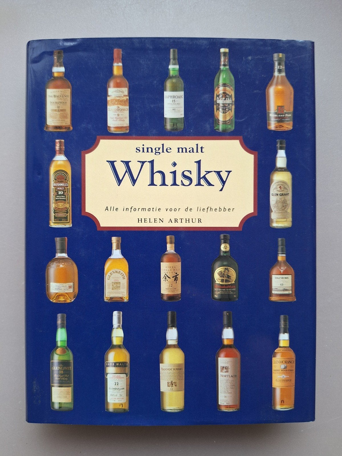 Whisky Single Malt Boek - Helen Arthur, Boeken, Europa overig, Ophalen of Verzenden, Zo goed als nieuw, Helen Arthur