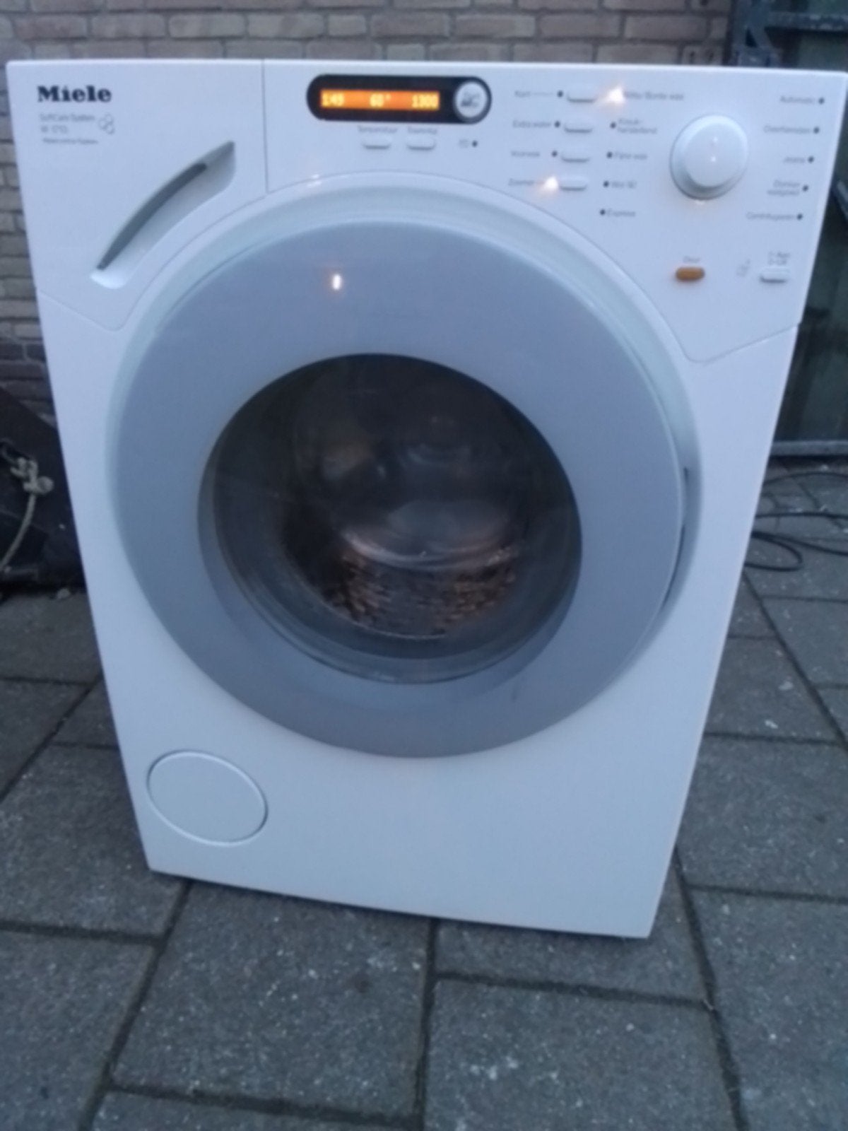 Miele wasmachine 1350 toeren helemaal nagekeken, Ophalen, 1200 tot 1600 toeren, 85 tot 90 cm