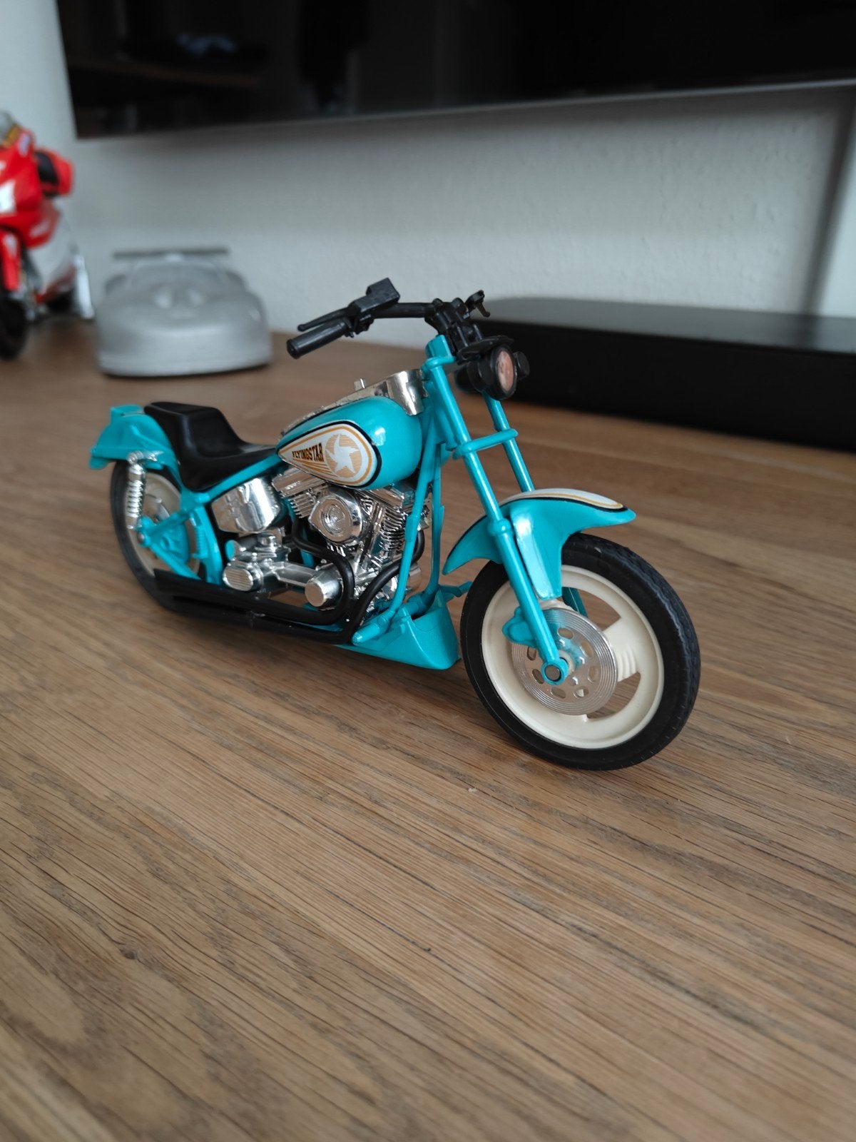 Mooie grote Harley Davidson Fatboy 1:12 (20 cm), Ophalen of Verzenden, Gebruikt, 1:9 t/m 1:12, Motor