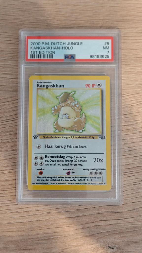 Graded Pokemon Jungle 1st edition Kangaskhan Holo PSA 7 (NL), Ophalen of Verzenden, Zo goed als nieuw