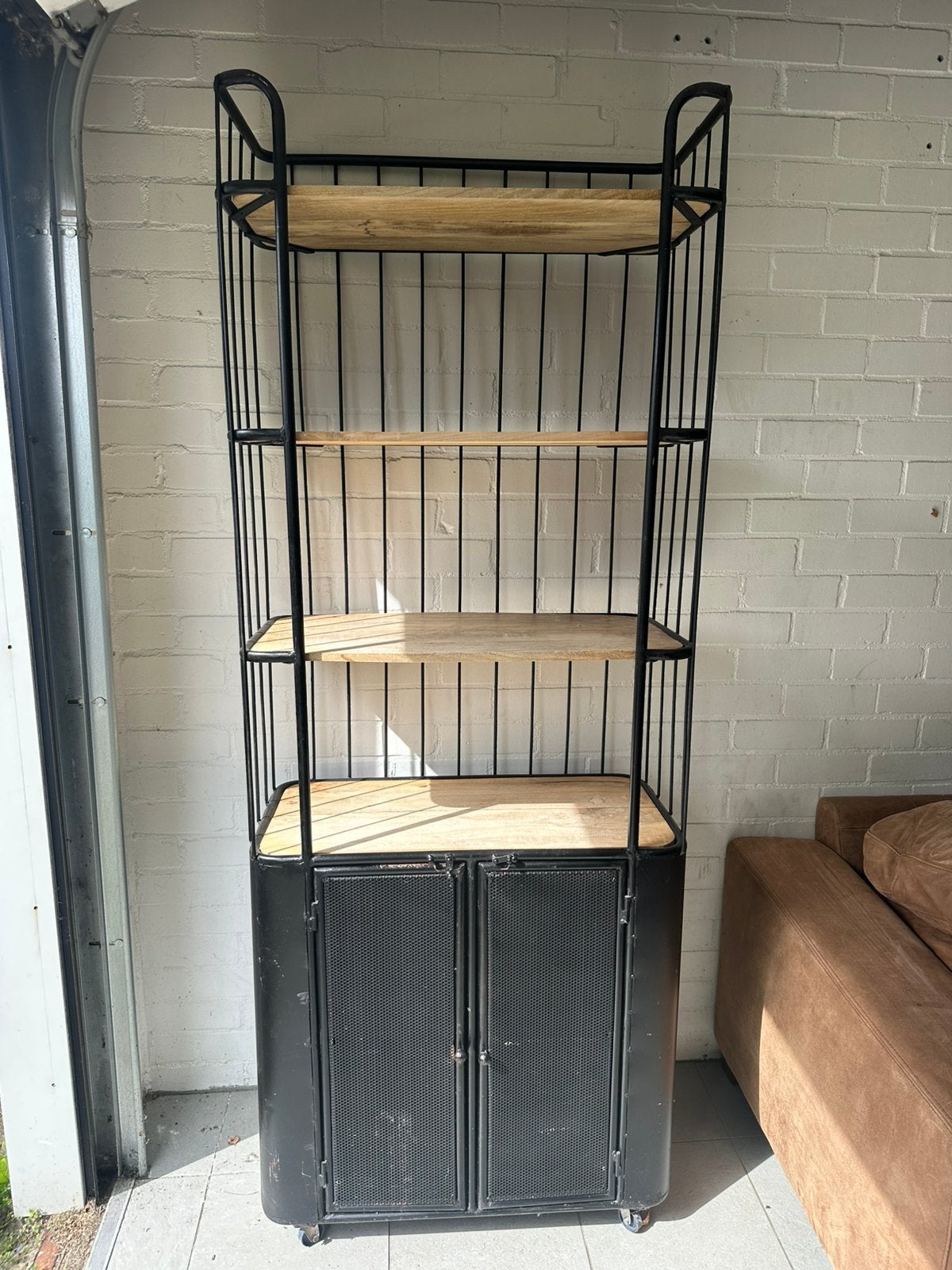 Bakkerskast van ijzer. Interieur luxe, Ophalen, Met deur(en), 200 cm of meer, 50 tot 100 cm