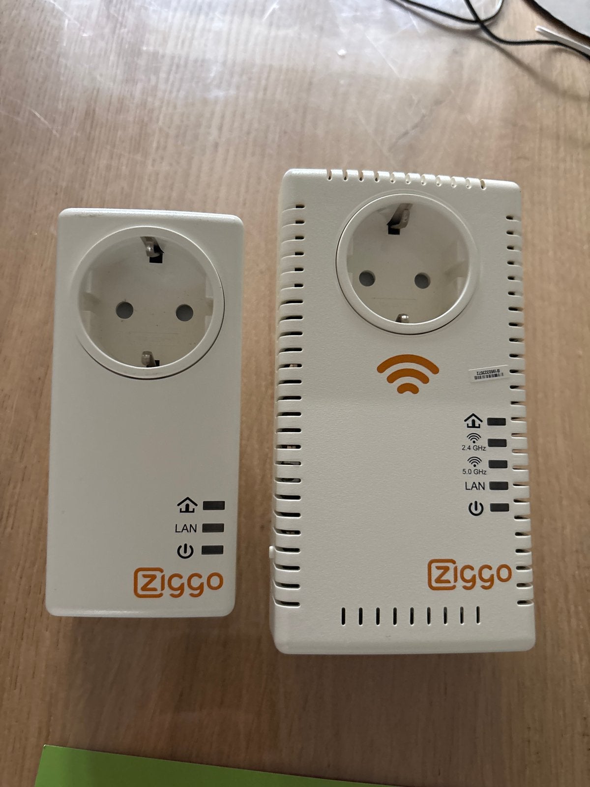 Ziggo Powerline Adapters (2 stuks) wifi versterker, Ophalen of Verzenden, Gebruikt