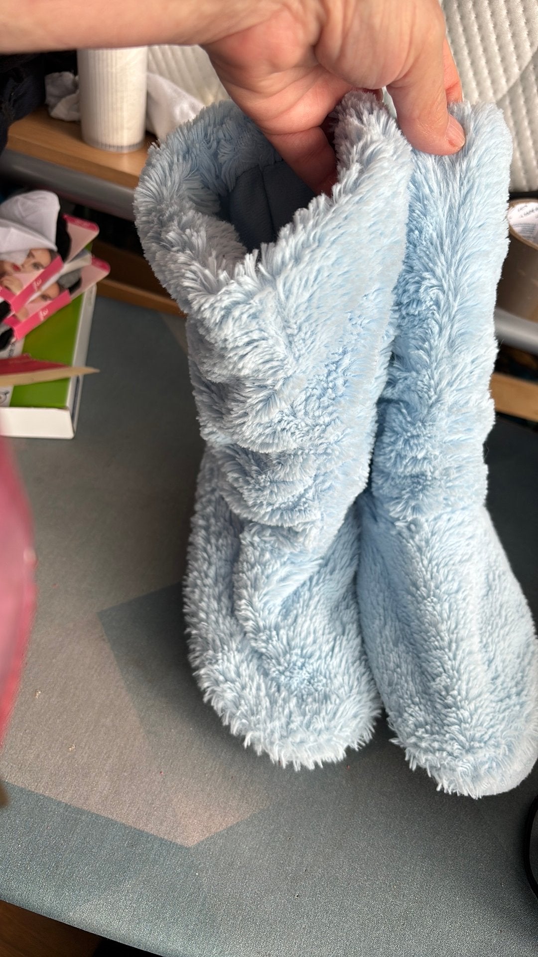 Pantoffels, Blauw, Ophalen of Verzenden, Zo goed als nieuw, Pantoffels of Sloffen