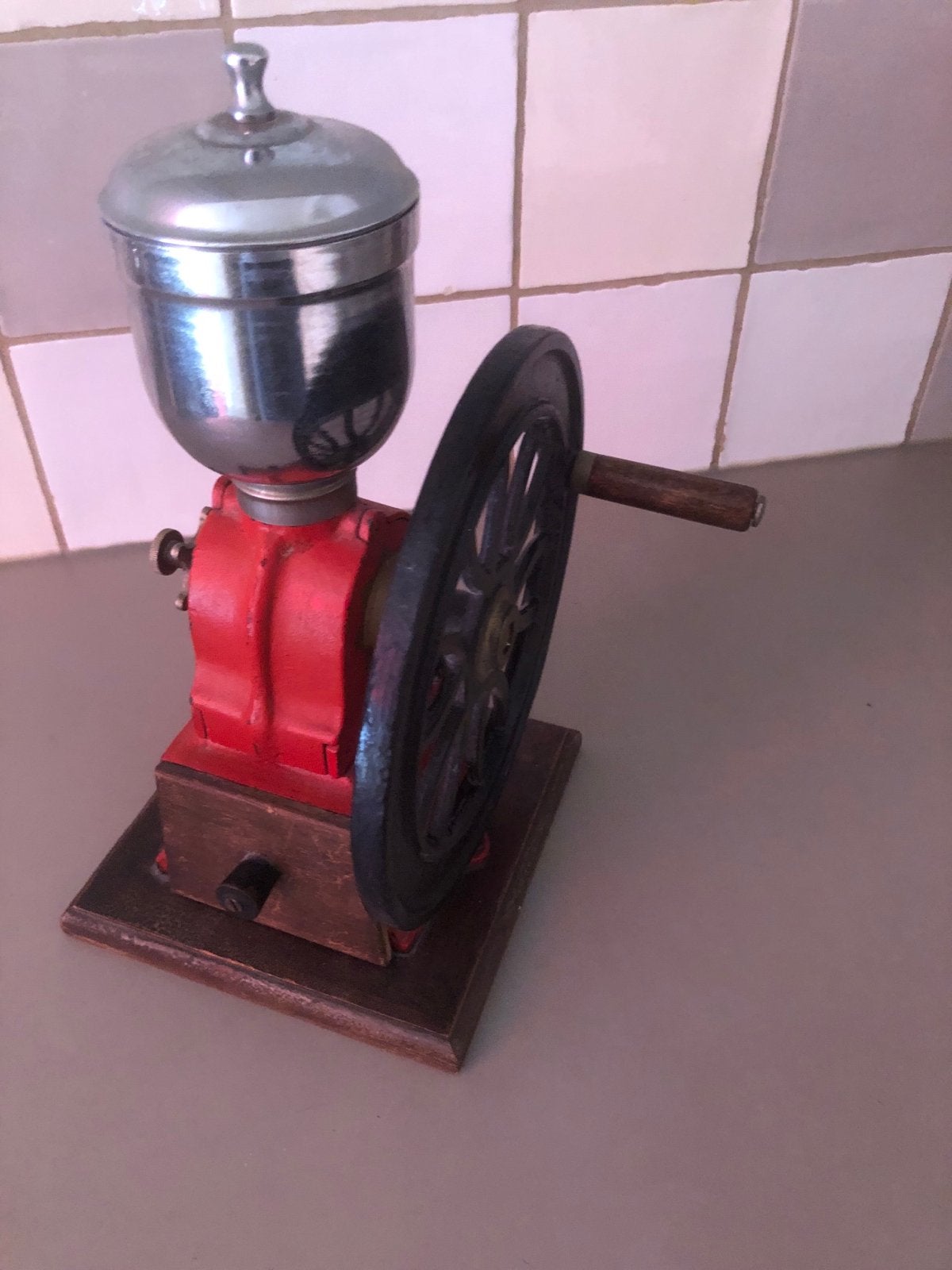 Vintage Elma Gietijzeren Koffiemolen - 32cm Hoog, Antiek en Kunst, Ophalen of Verzenden