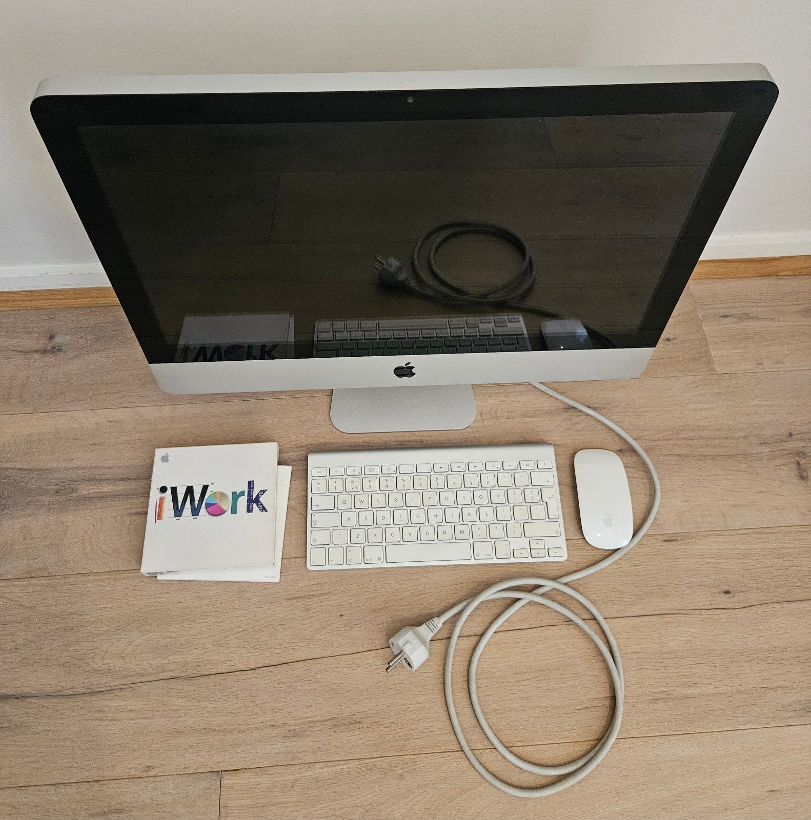 Apple IMAC MB950N/A, Ophalen, Zo goed als nieuw, IMac, 3 tot 4 Ghz