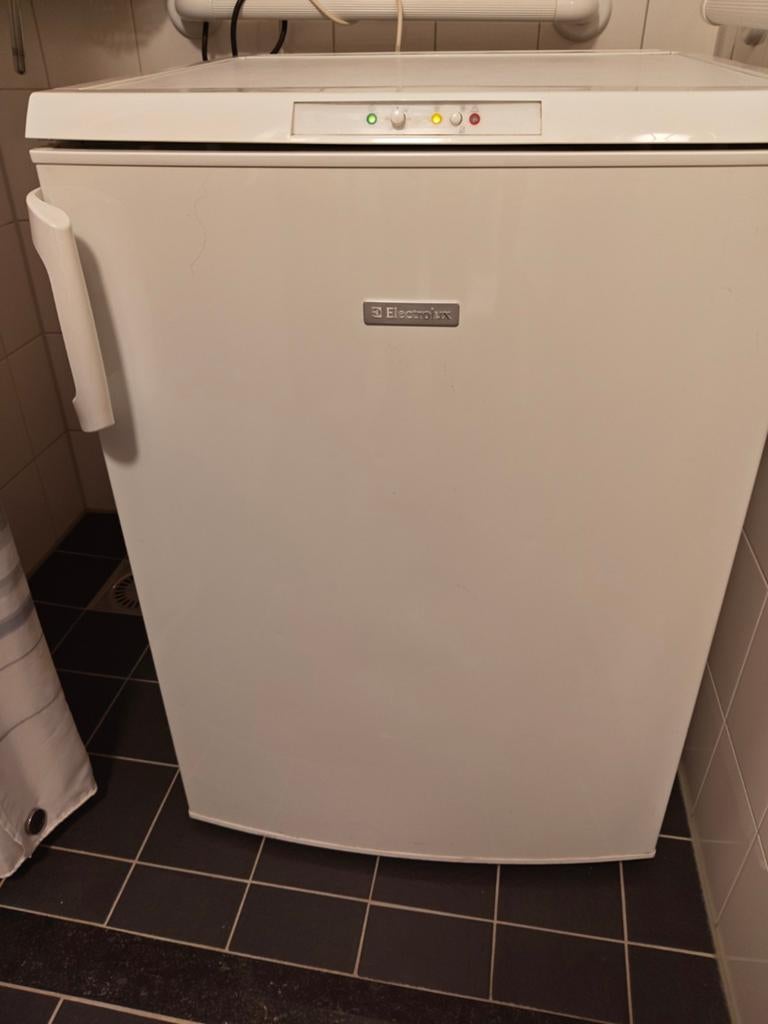 Electrolux vrieskast met 4 lades - Compact en efficiënt, Gebruikt, Minder dan 60 cm, Vrijstaand, Ophalen