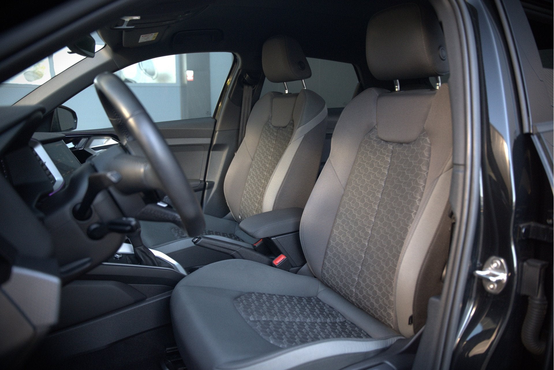 Audi A1 Sportback 35 TFSI S Line edition one S-Line | Bang &, Auto's, Audi, Stof, 4 cilinders, 150 pk, Bedrijf