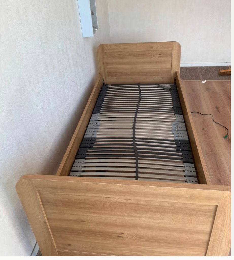 2 x Elektrisch verstelbaar seniorenbed, Huis en Inrichting, Slaapkamer | Bedden, Ophalen, 90 cm, Eenpersoons, .