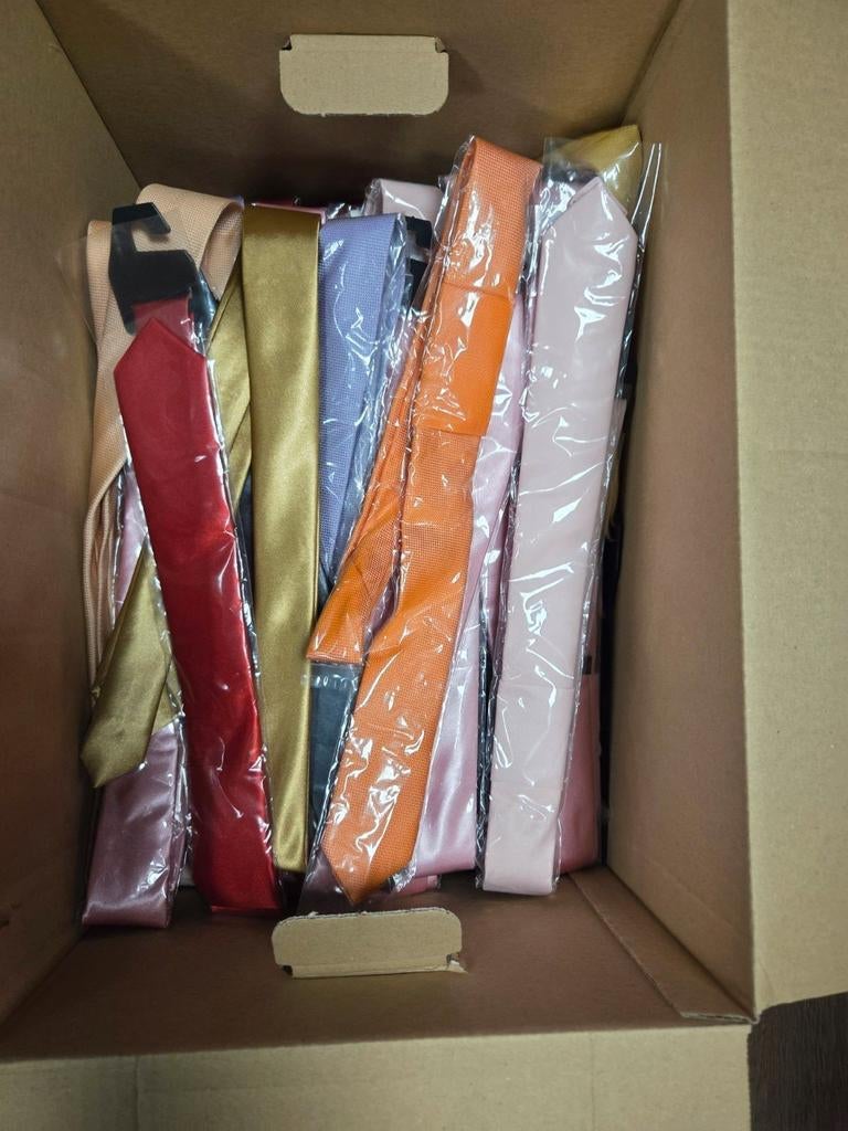 Parij smalle stropdassen setde met poucetje, Ophalen of Verzenden, Nieuw