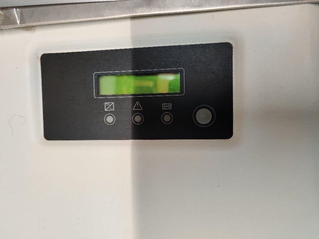omvormer voor zonnepanelen, Ophalen, Zo goed als nieuw, Compleet systeem, 200 wattpiek of meer