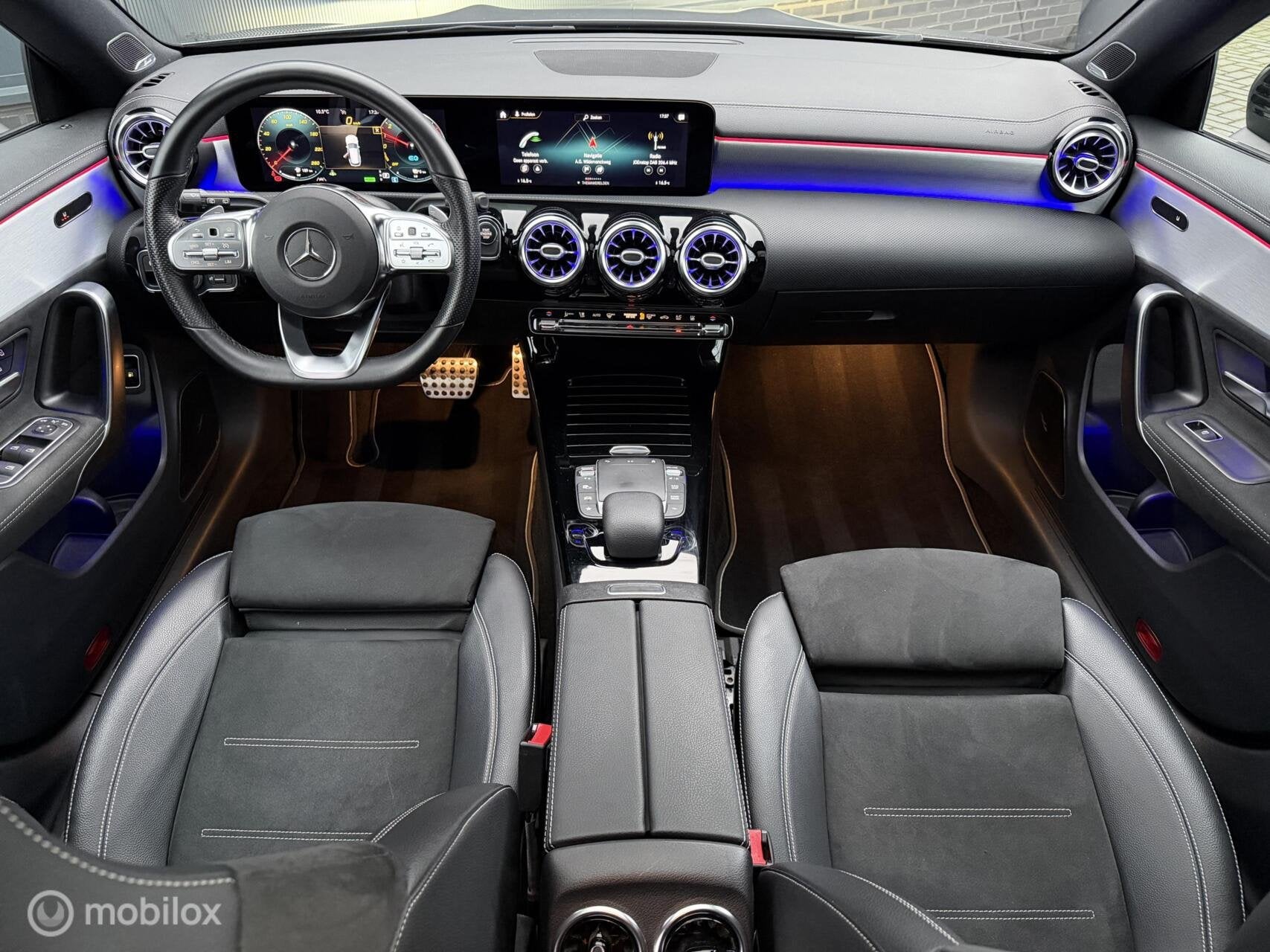 Mercedes CLA-klasse SB 250 e AMG|Burmester|night|360|pano, CLA, Gebruikt, 4 cilinders, Met garantie (alle)