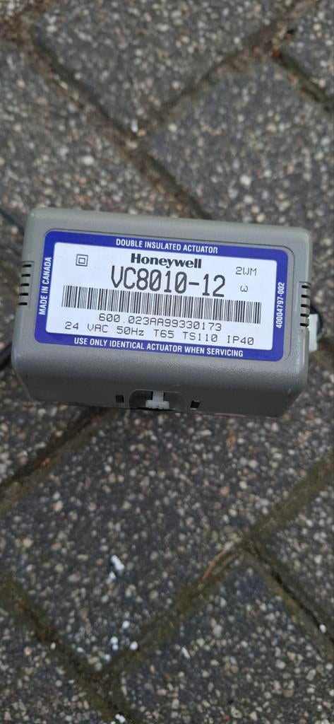 Honeywell VC8010-12 Actuator met klep, Doe-het-zelf en Verbouw, Gebruikt, Minder dan 30 cm, Overige typen, Minder dan 60 cm