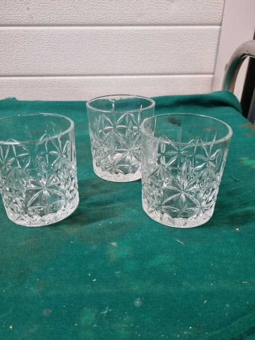 waterglazen drie stuks, Ophalen of Verzenden, 'T Olde Gre-j, Info@toldegrej.nl, Endepoelstraat 20f Didam