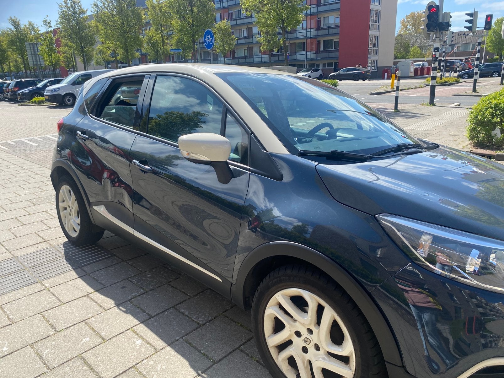 Renault Captur 2014 km: 77000, Voorwielaandrijving, Stof, Zwart, 4 cilinders