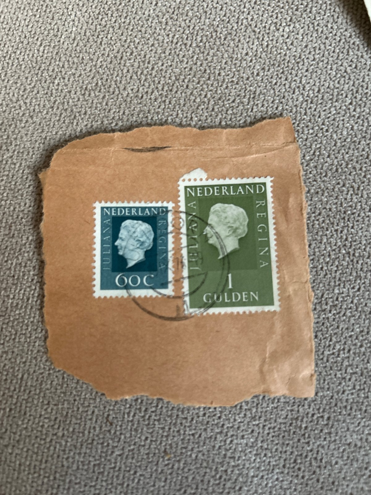 Nederlandse postzegels Juliana Regina 60c en 1 Gulden, Ophalen of Verzenden, Na 1940, Gestempeld