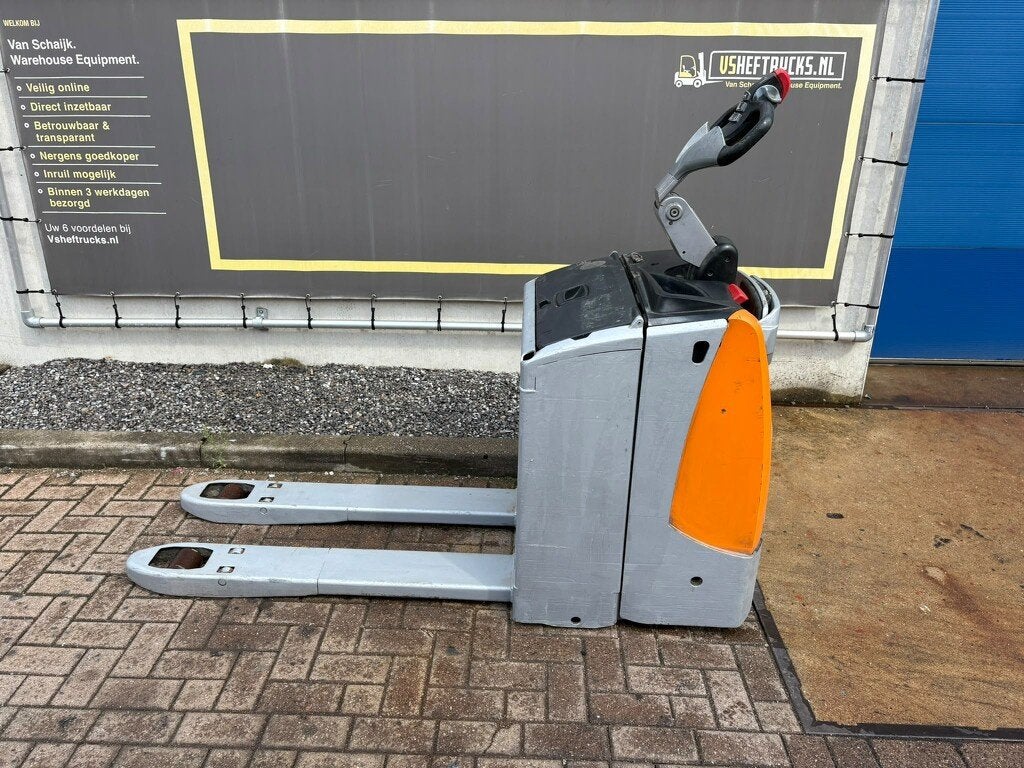 VS-22514 Elektrische palletwagen Still EXU SF20, Zakelijke goederen, Machines en Bouw | Heftrucks en Intern transport, Still, Berzeliusstraße 10
D‑22113  Hamburg, DE