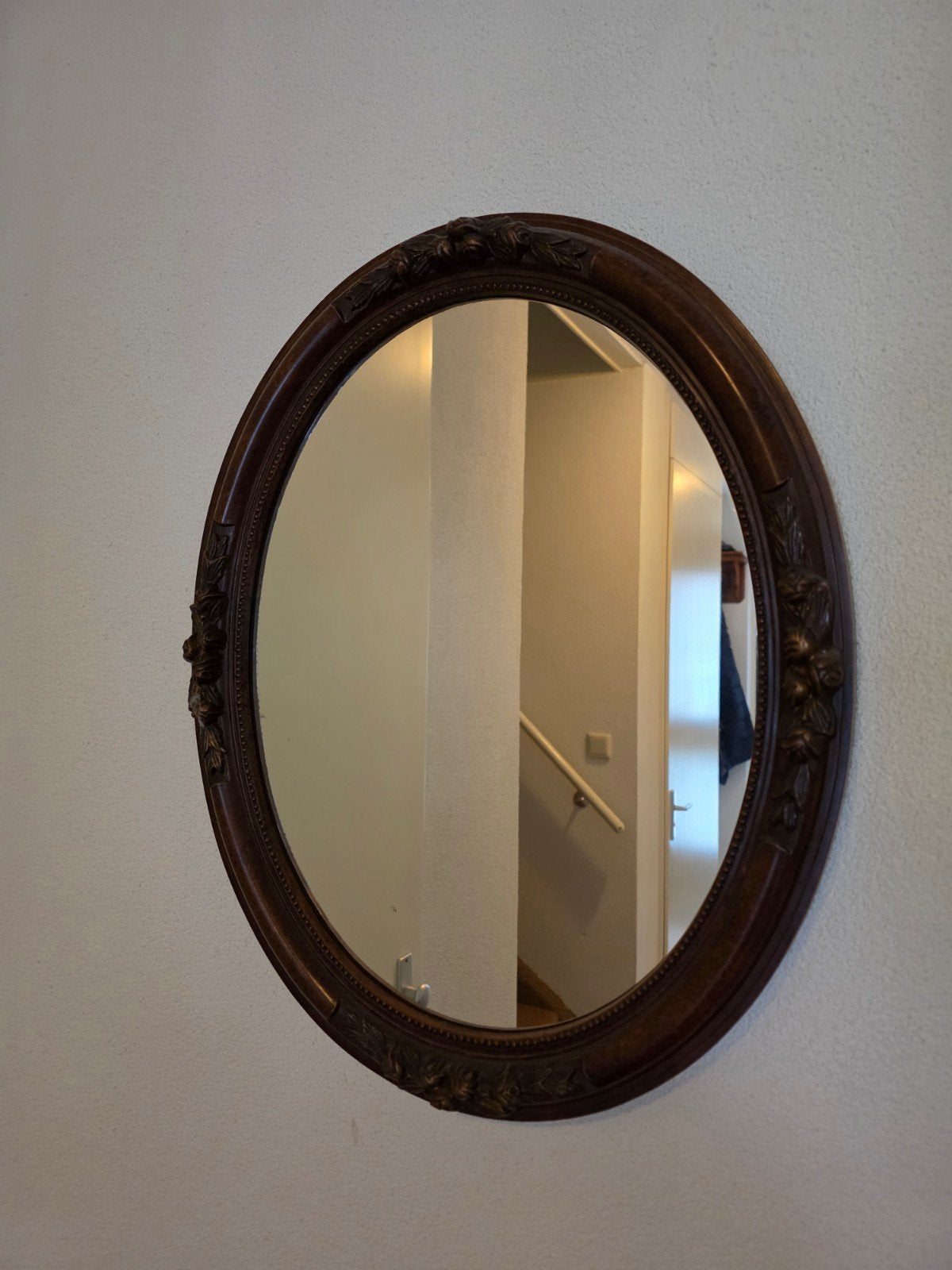 Ovale spiegel met sierlijke kustof/houten lijst, Antiek en Kunst, Ophalen