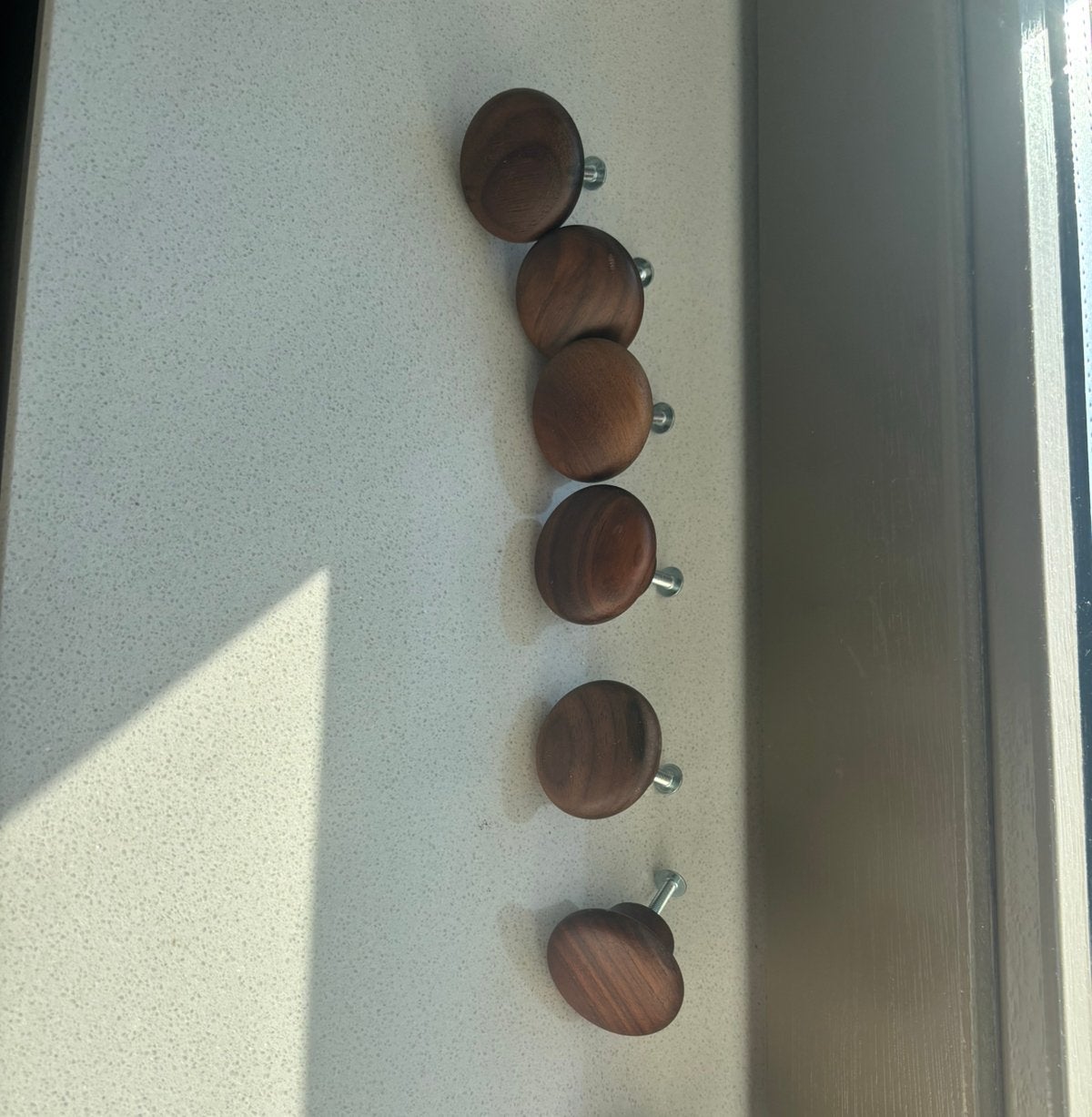 6x walnoothouten deurknoppen, Doe-het-zelf en Verbouw, Hang- en Sluitwerk, Ophalen of Verzenden, Nieuw, Overige materialen, Overige typen