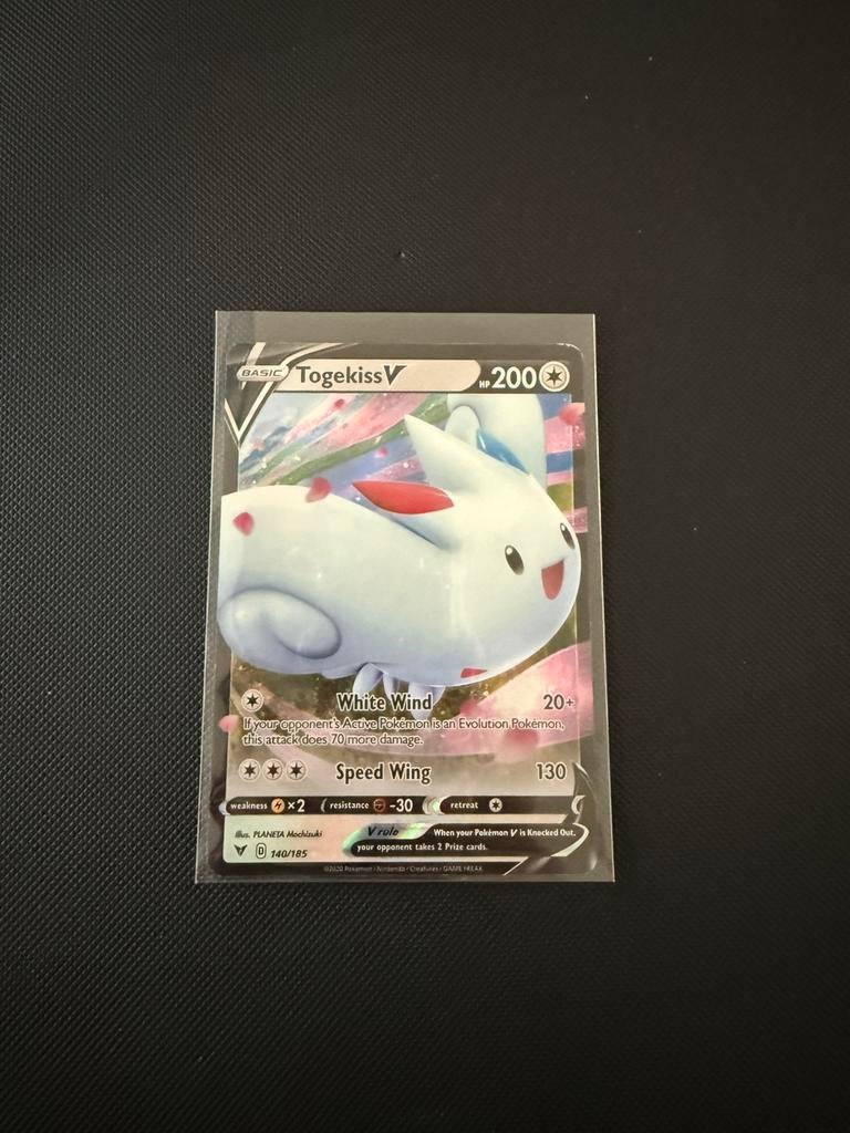 Togekiss V 140/185, Ophalen of Verzenden, Zo goed als nieuw