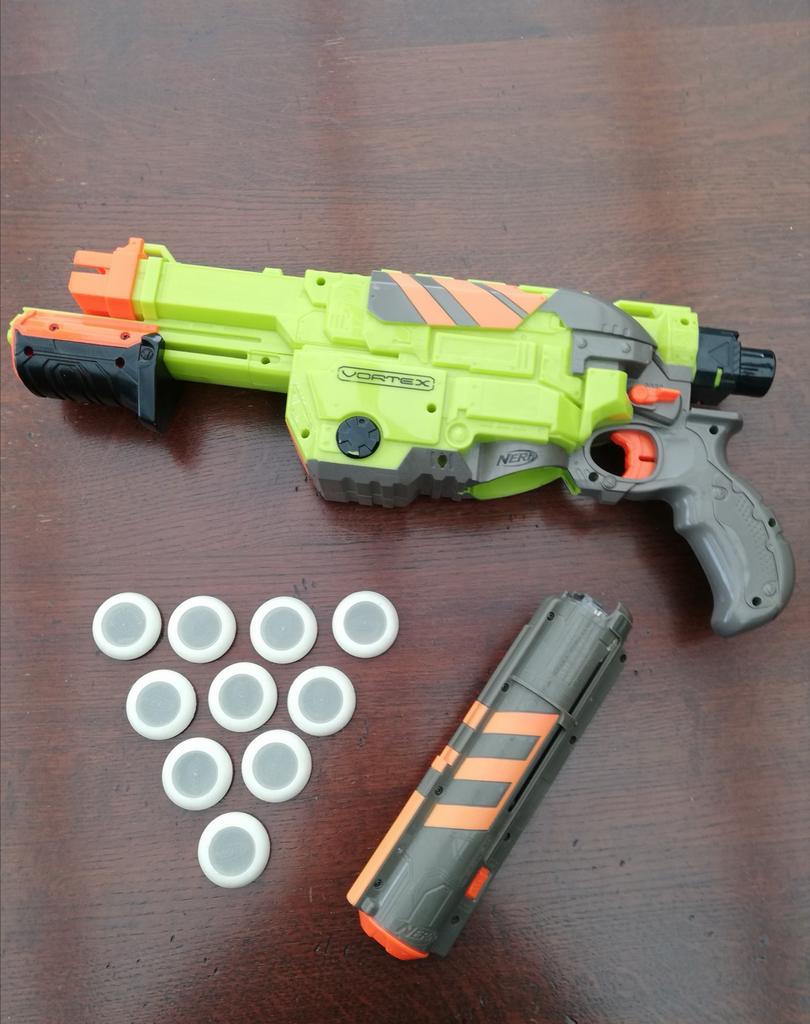 Nerf Vortex Blaster met magazijn en schijfjes, Ophalen of Verzenden, Gebruikt
