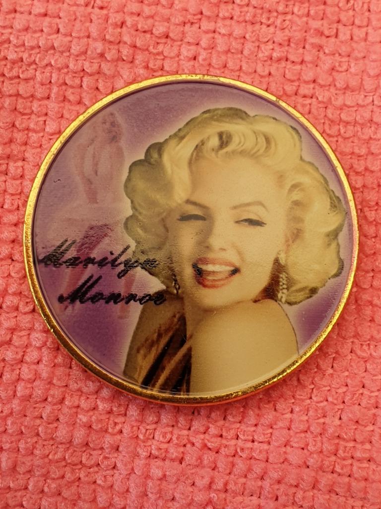 Marilyn Monroe, messing en 1 kant gekleurd. (1-8), Postzegels en Munten, Ophalen of Verzenden, Overige materialen