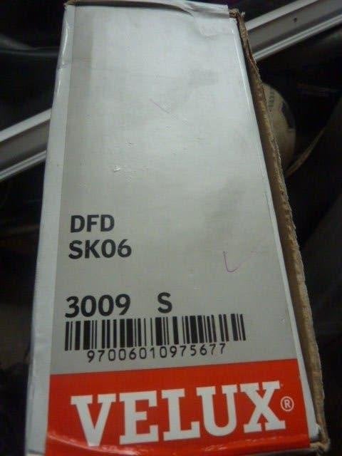 Nieuw Velux verduisterend gordijn + plissé / SK06 (114x118), Rolgordijn, Verduisterend, Zwart, Nieuw