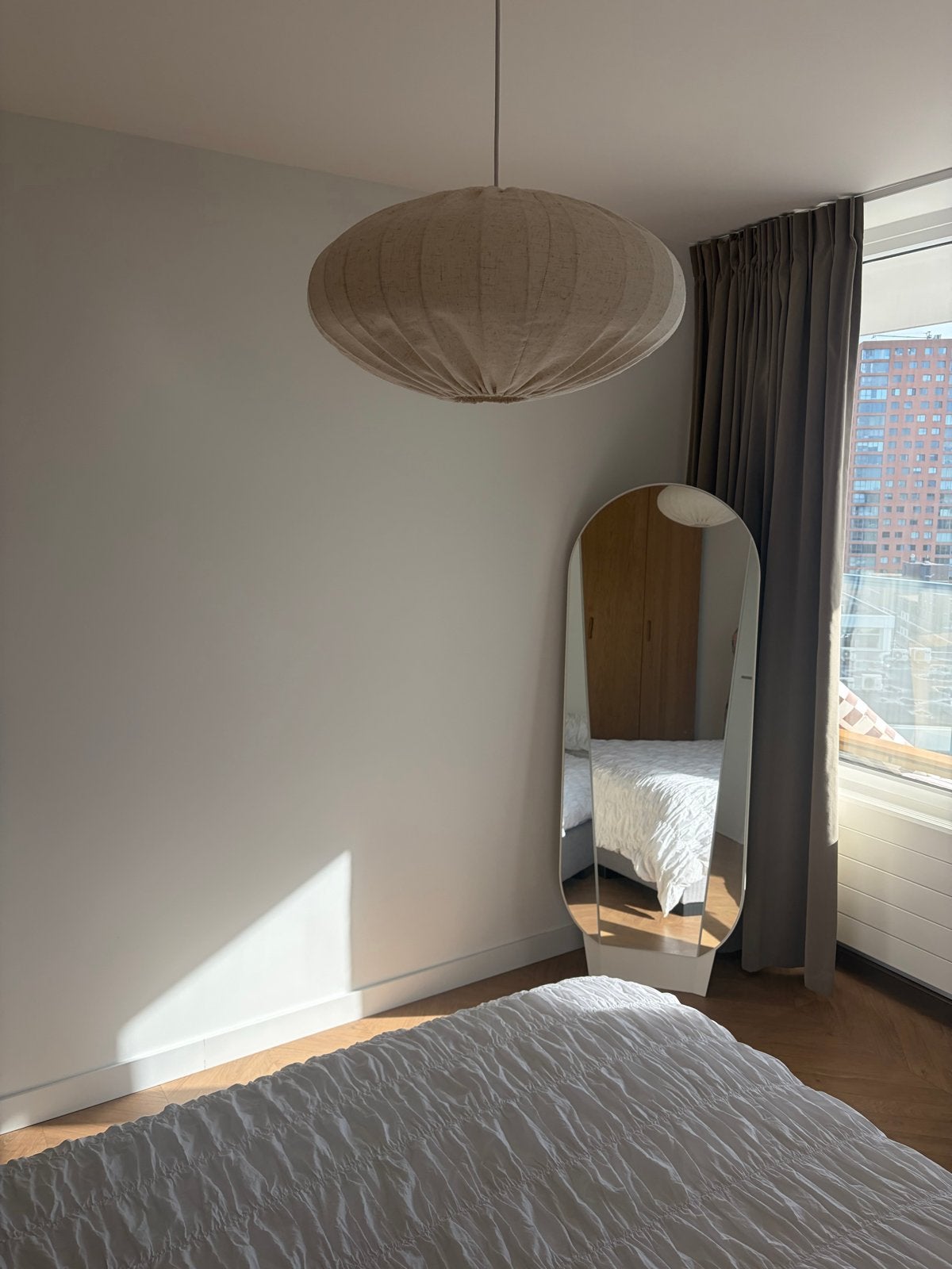 Kwantum Anzi Off-white Hanglamp - Zo goed als nieuw, Huis en Inrichting, Ophalen of Verzenden, Zo goed als nieuw, Textiel, E27 (groot)