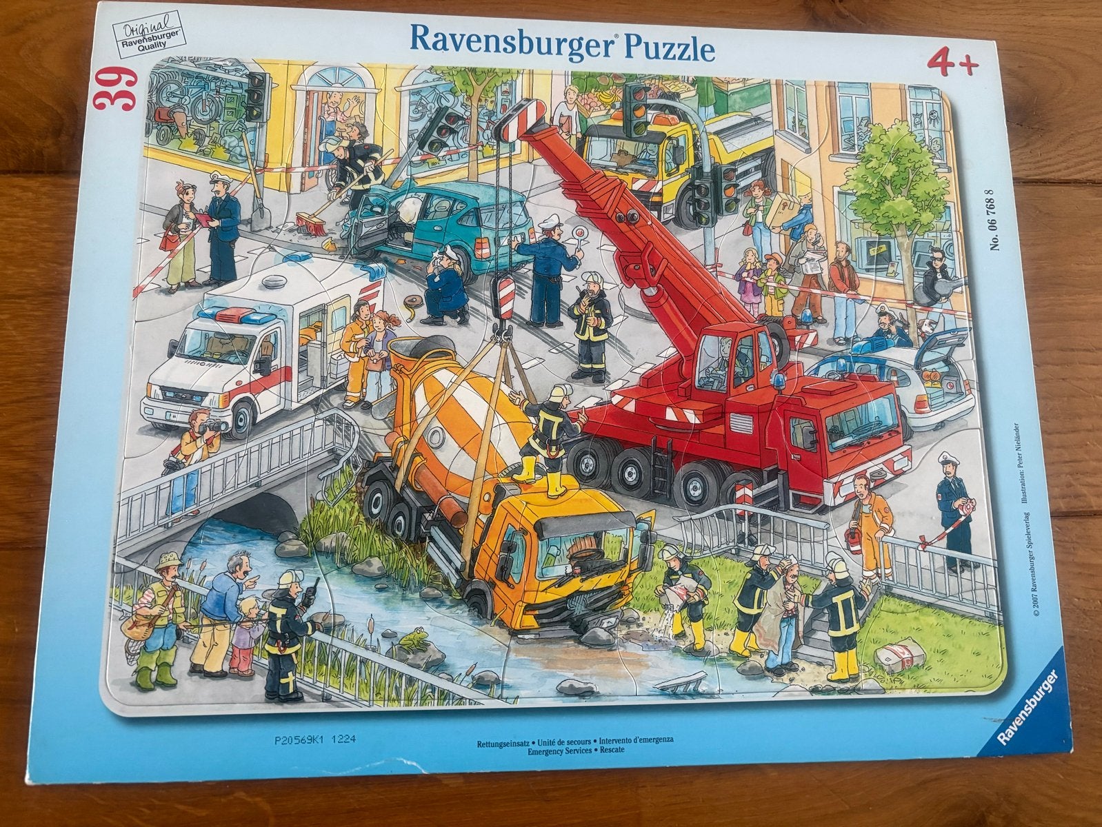 Ravensburger Legpuzzel 39 Stukjes - Hulpdiensten, Ophalen of Verzenden, 10 tot 50 stukjes, Zo goed als nieuw, 4 tot 6 jaar