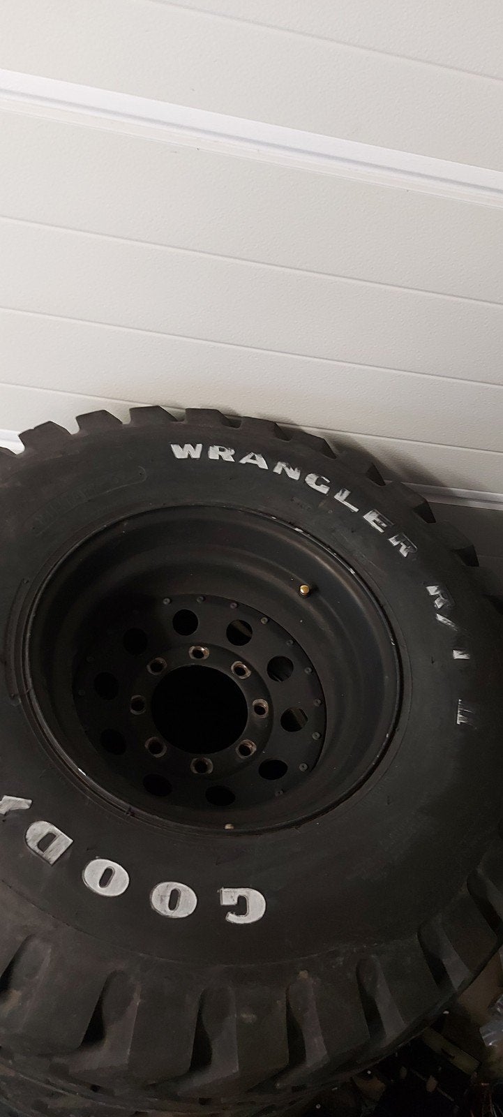 military oz Goodyear Wrangler 36x12.5-16.5 banden 16.5 inch, Ophalen, Gebruikt