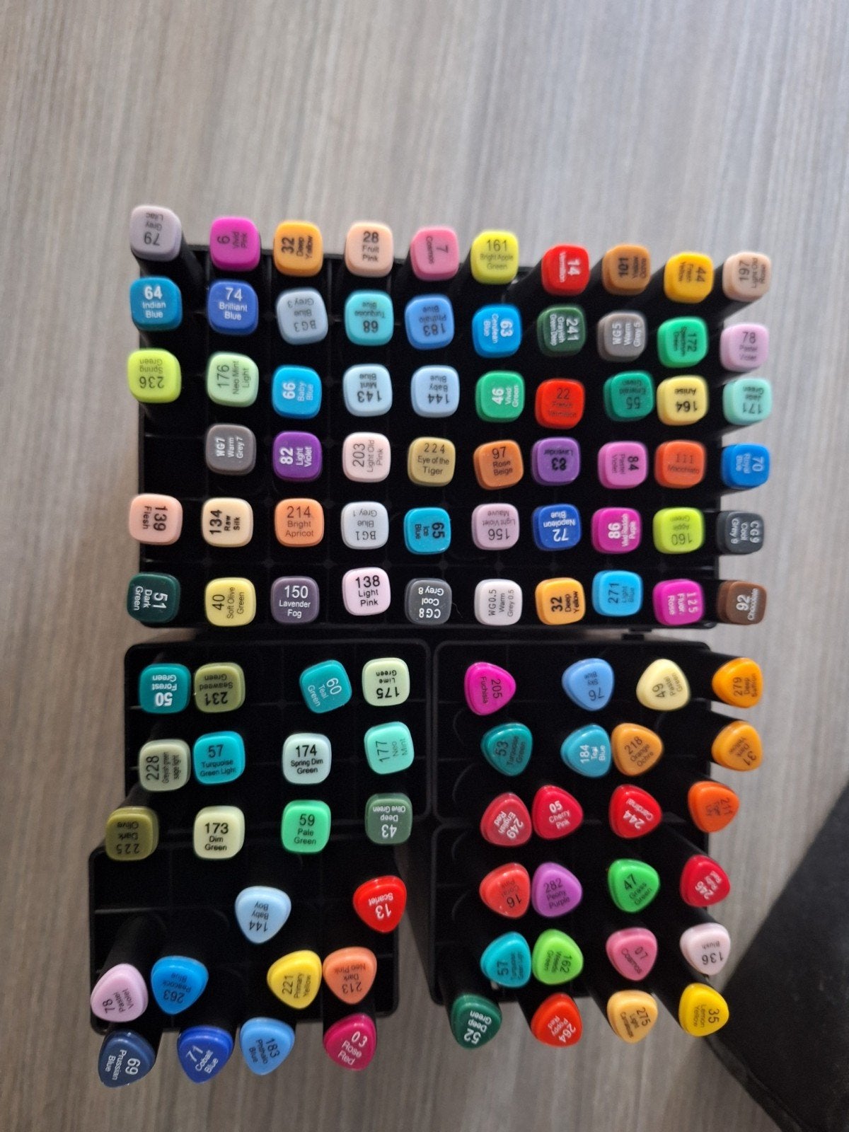 166 Twinmarkers Alcohol Markers, Ophalen of Verzenden, Zo goed als nieuw, Overige typen