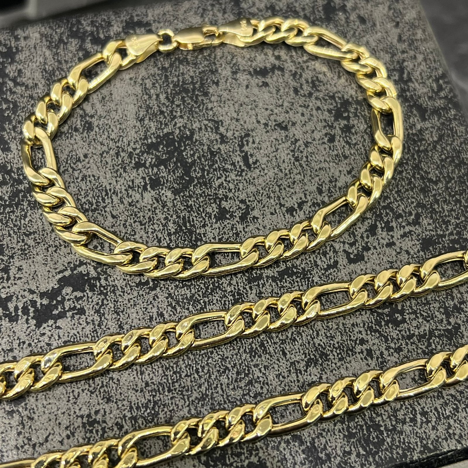 14 karaat gouden ketting en armband figaro schakel, Ophalen of Verzenden, Zo goed als nieuw, Goud
